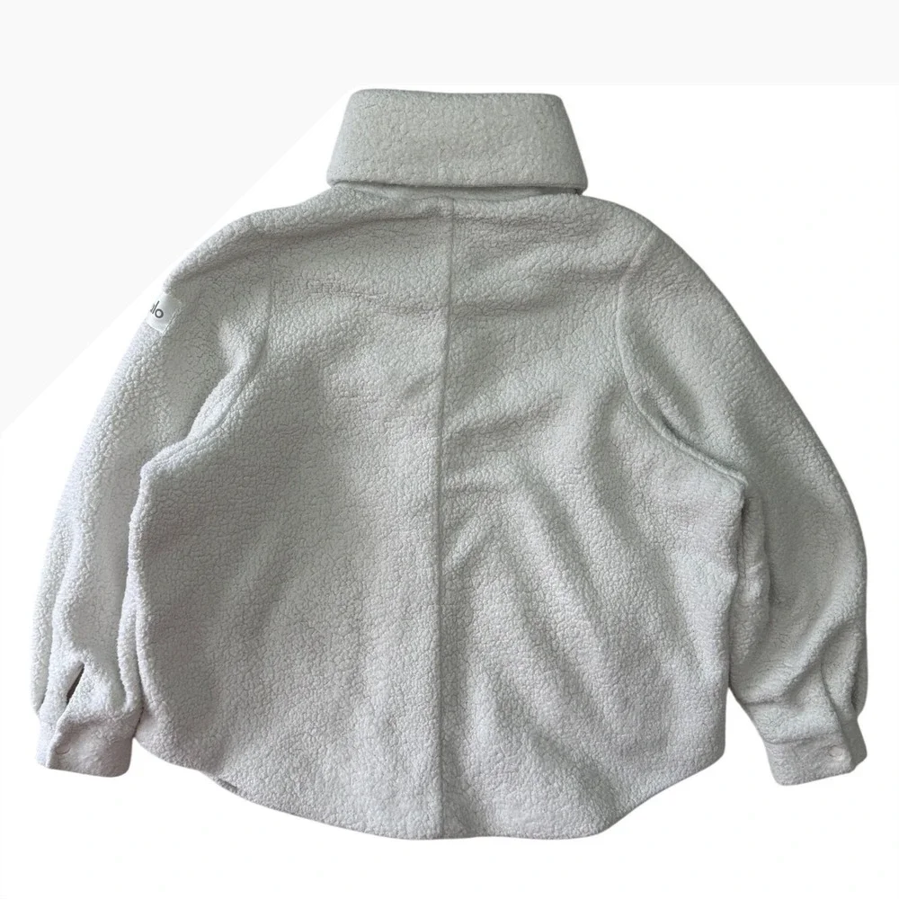 ALO YOGA Micro Sherpa Envy Shacket, Sherpa Snap-Front Jacket, Fleece, Size